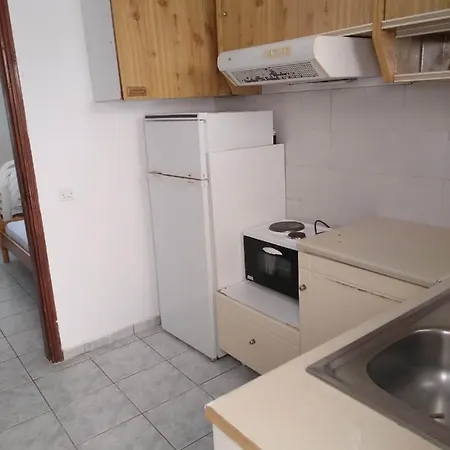 Floisvos Apartmán *