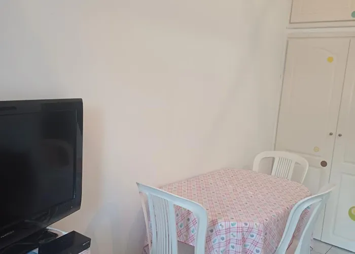 Apartment Floisvos *